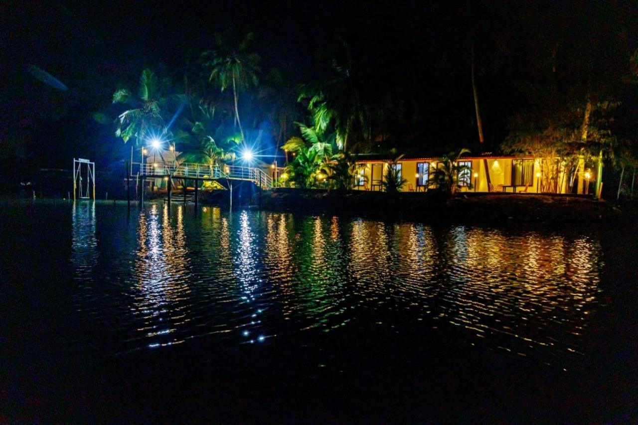 Hangout Kalyānpur エクステリア 写真