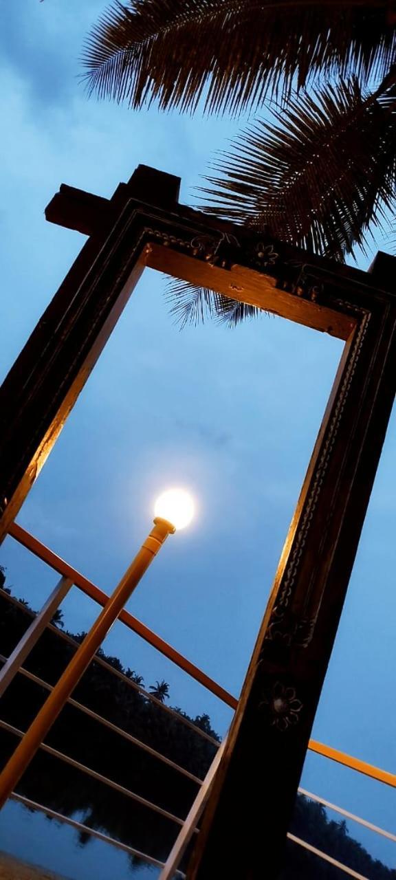 Hangout Kalyānpur エクステリア 写真